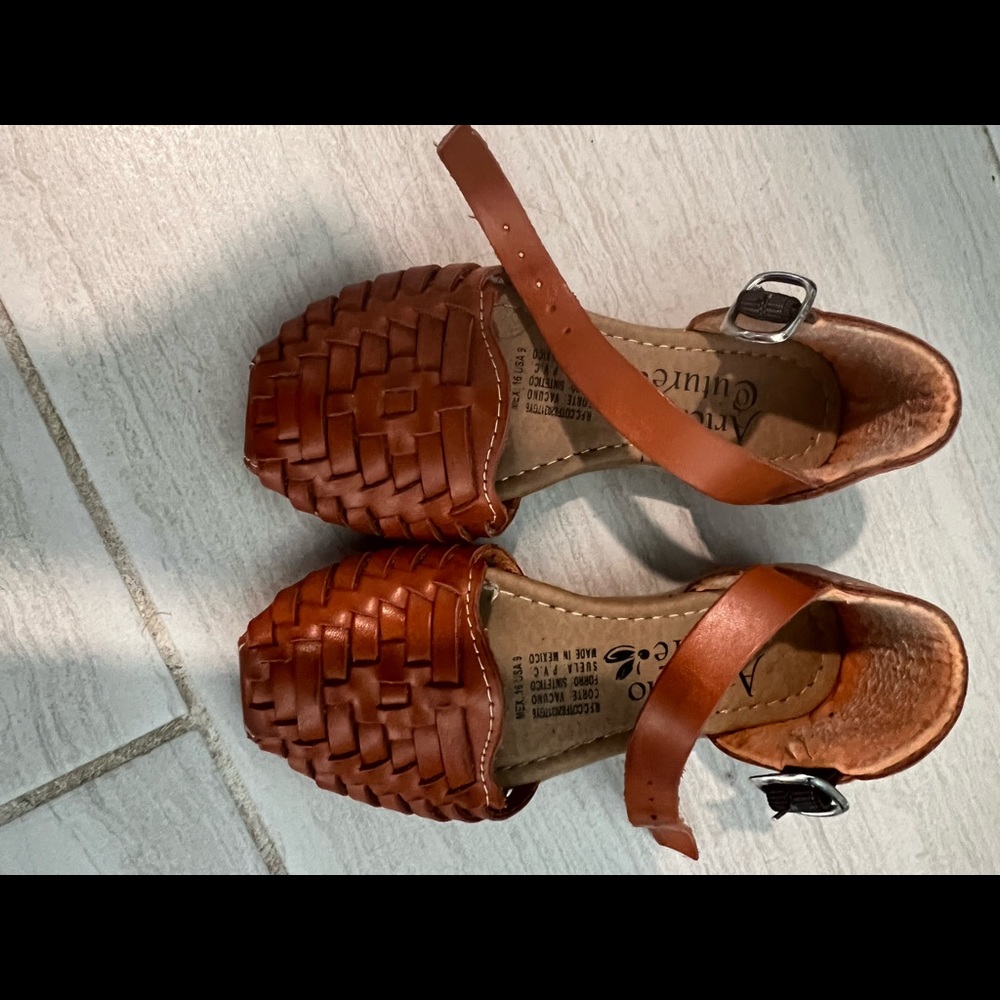Girl Sandals